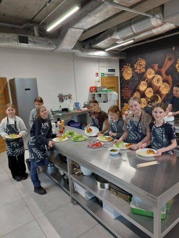 599241938_891762113361458_3362814813486942828_n