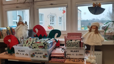 “Wypożycz sobie prezent na święta” – Akcja biblioteczna