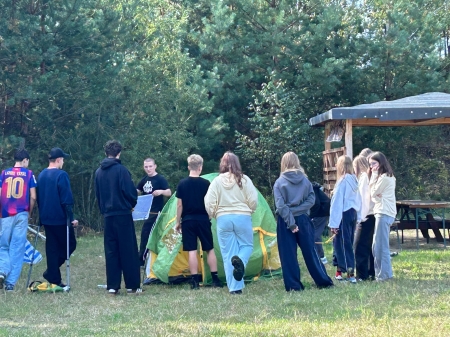 Wycieczka klasy 8a ,,Piękna nasza Polska cała'' oraz ,,Uczę się zachowania podczas zagroże