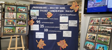 Święto szkoły - wystawa